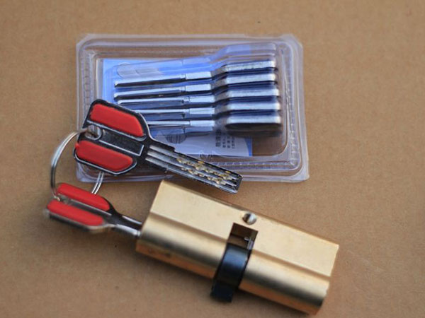 宝清24小时上门开锁公司